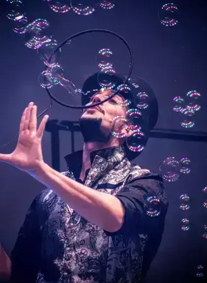 Dreaming Bubbles 2 · White Dream · Magia en Sala La Llotja de Elche (Sábado 2 de enero de 2027 · 18:00 h)